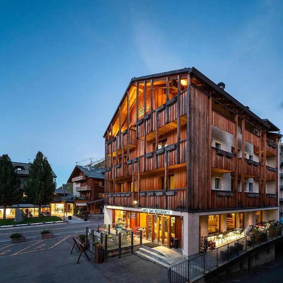 Hotel Larice Livigno 4*,  Itália